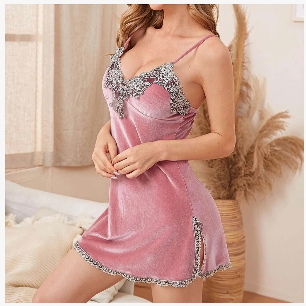 Women Lace Lingerie Lace Sexy Nightdress Pajamas V-Neck Sleeveless